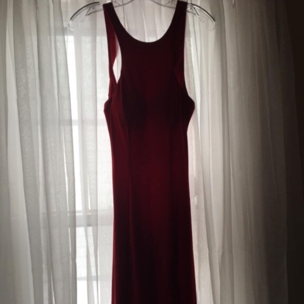 Dress - Picture 2 of 3